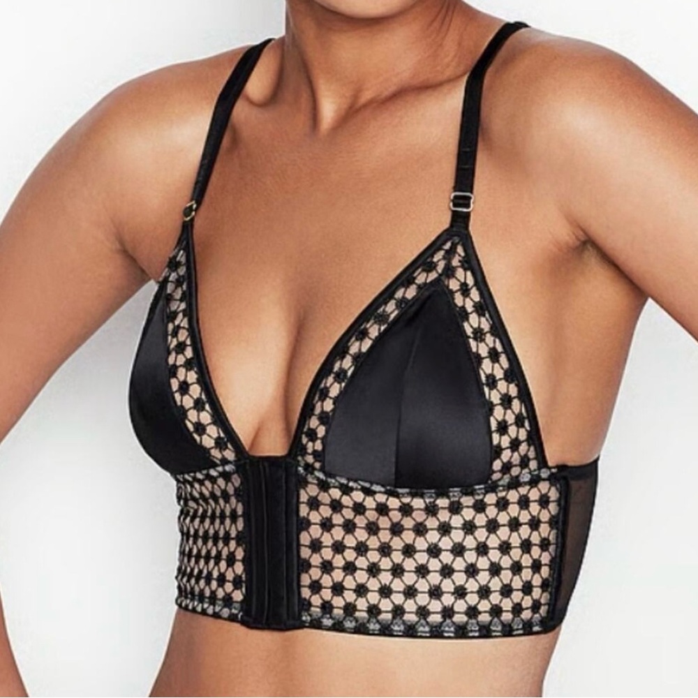 Victoria’s Secret Elegant Black Lace Bralette